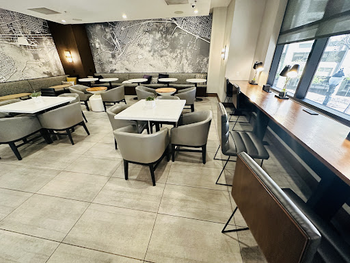 M Club Lounge