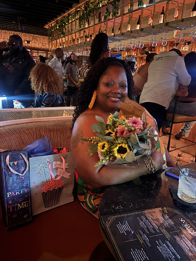 Six Seven Five Lounge