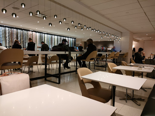United Club Lounge