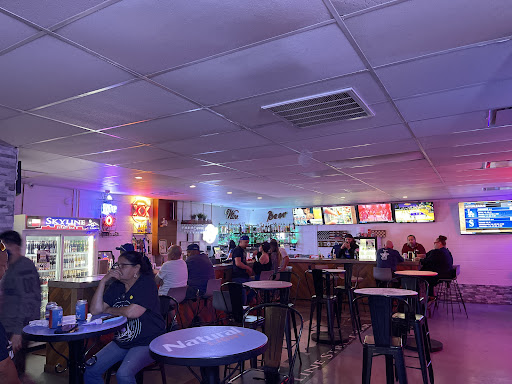 SKYLINE Street Bar