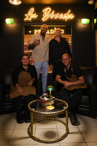 Pegadizo Cigar Lounge