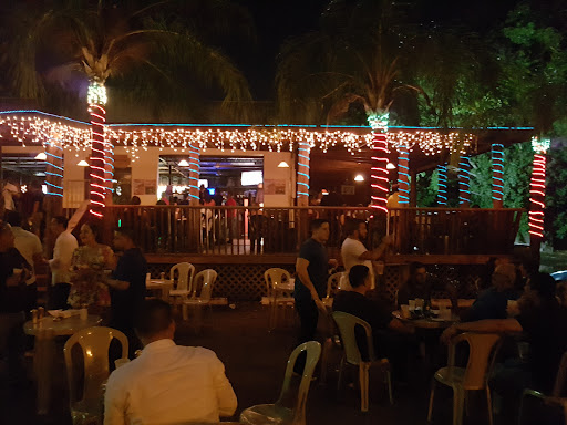 Hollywood Café