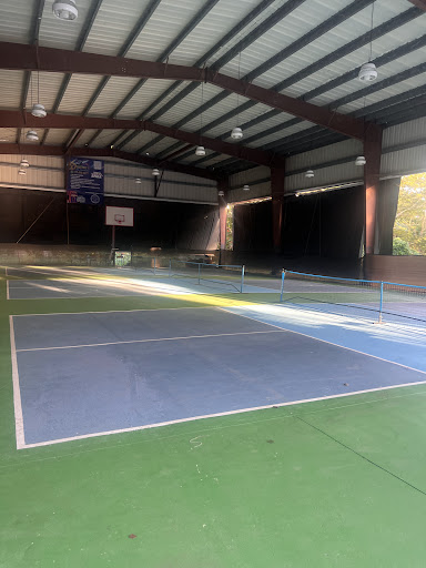 Oasis Pickleball bajo techo