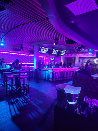 Da Cave Miami