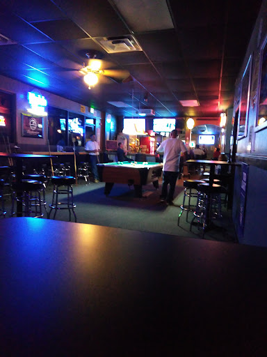 Lucky's Tavern