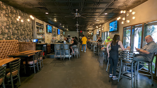 Pint House Bar & Grill