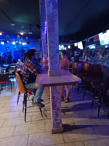 El Tenampa Bar
