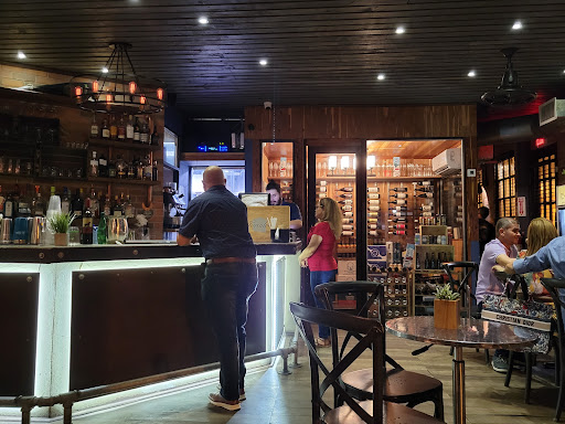 El Cielo Wine & Beers