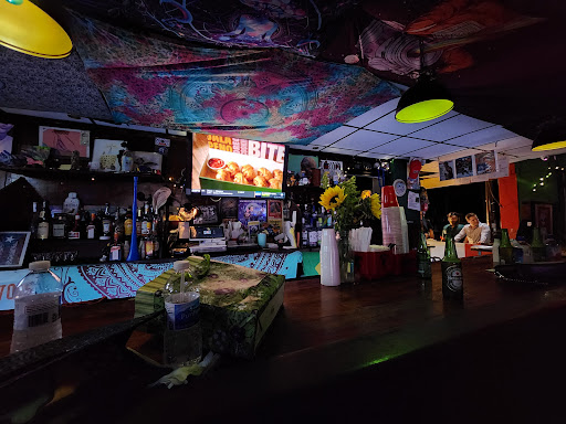 101 East Bar & Lounge