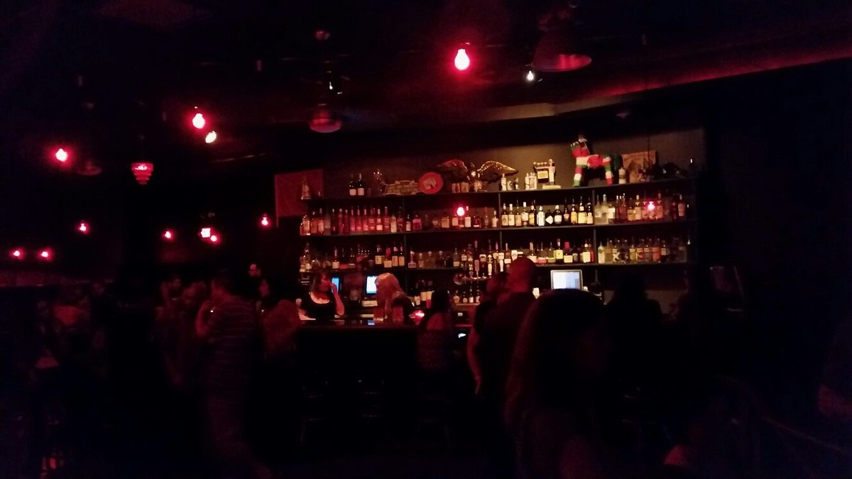 Mejores Discotecas en South San Jose Hills, CA: ¡Baila Toda la Noche!