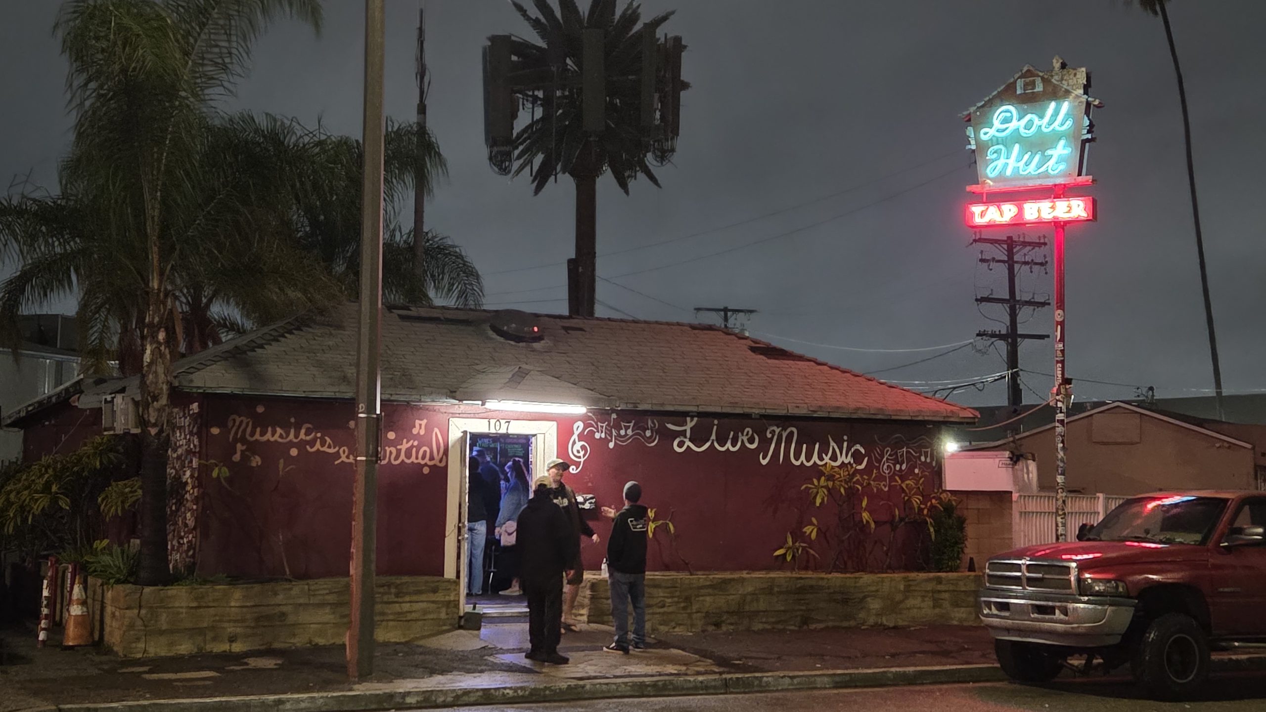 Doll Hut: Casita de Muñecas Encantadora y Mágica para Niños