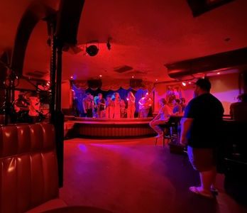 Continental Room: Elegante Habitación de Lujo en Hotel Premium