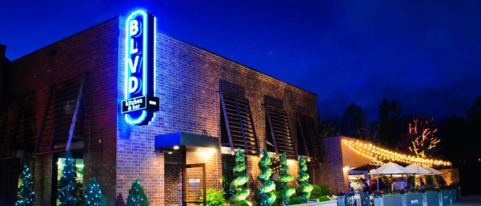 Blvd. Cocktails & Kitchen: Cócteles Exquisitos y Gastronomía Única